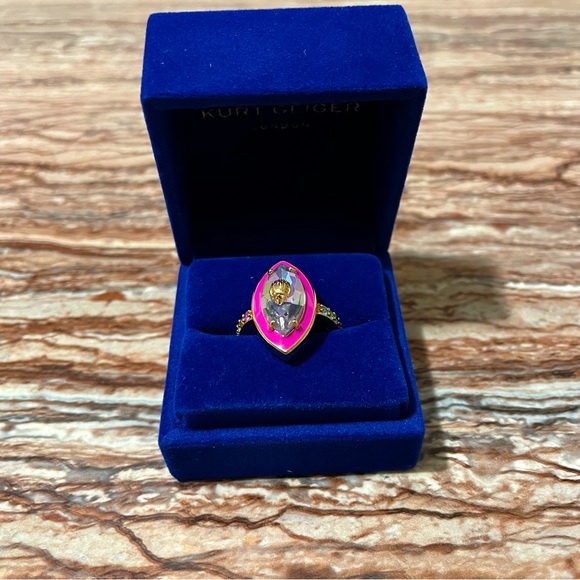 Kurt Geiger - Picture 3 of 7